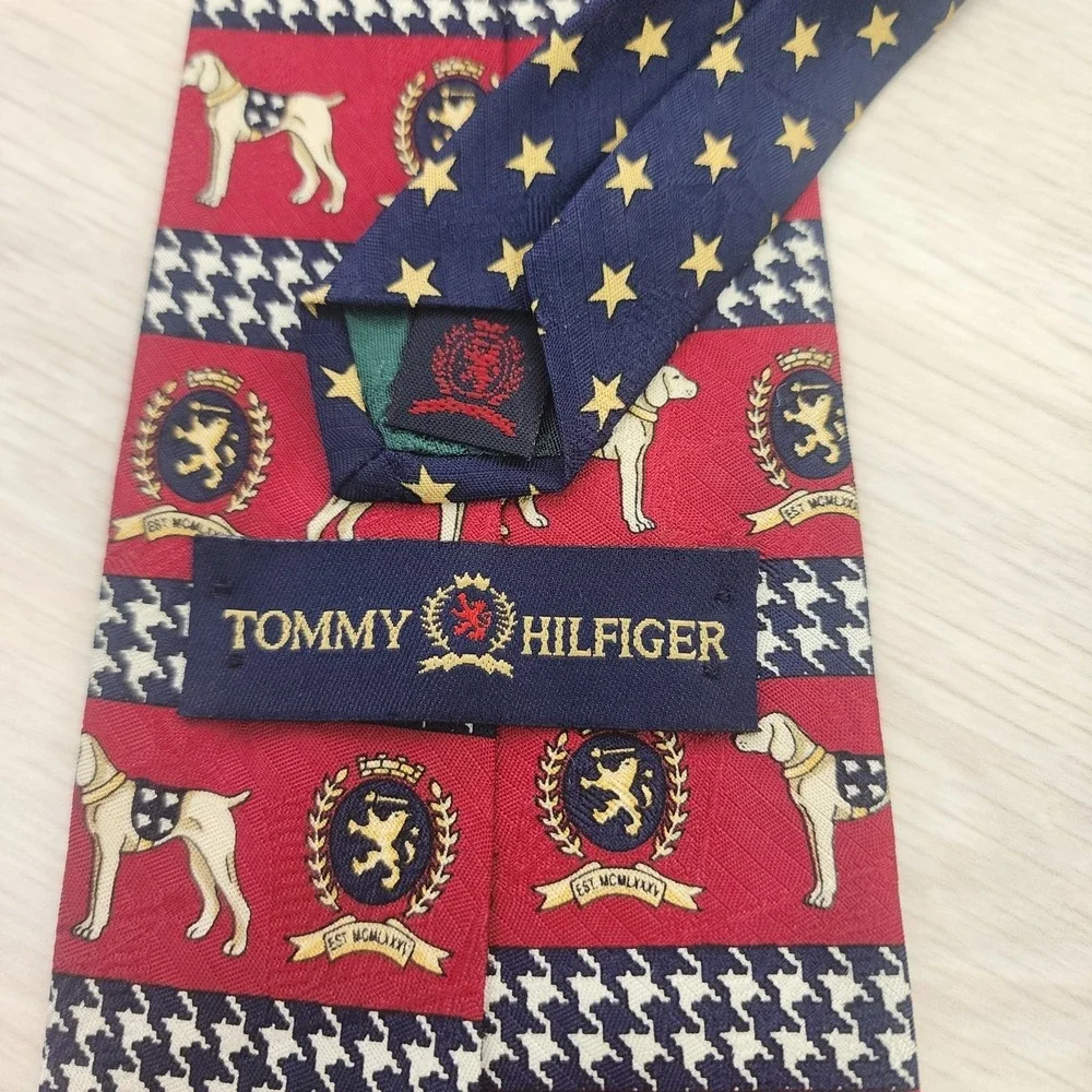 Tommy Hilfiger Mens Silk Tie Red Blue‎ Gold Crest Dog Star Houndstooth Classic